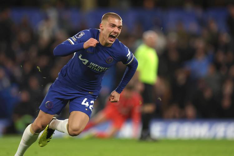 埃梅里神了：大黑马阿斯顿维拉豪取6连胜，力压切尔西升至联赛第三