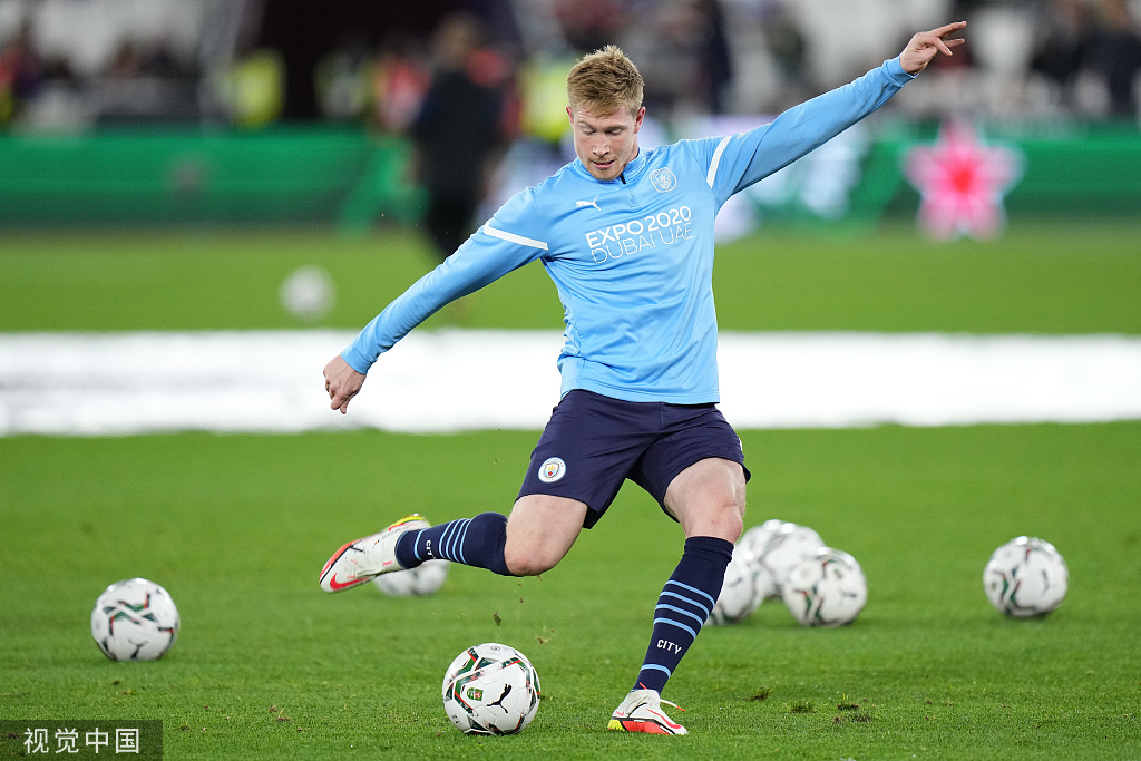 津门虎以1亿投资逆袭联赛前六，培养出三名国脚新星，展现草根逆袭与青训潜力。